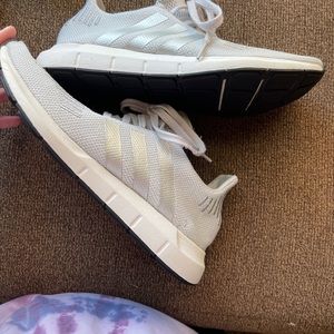 Womens size 10 Light grey Adidas Swift Run